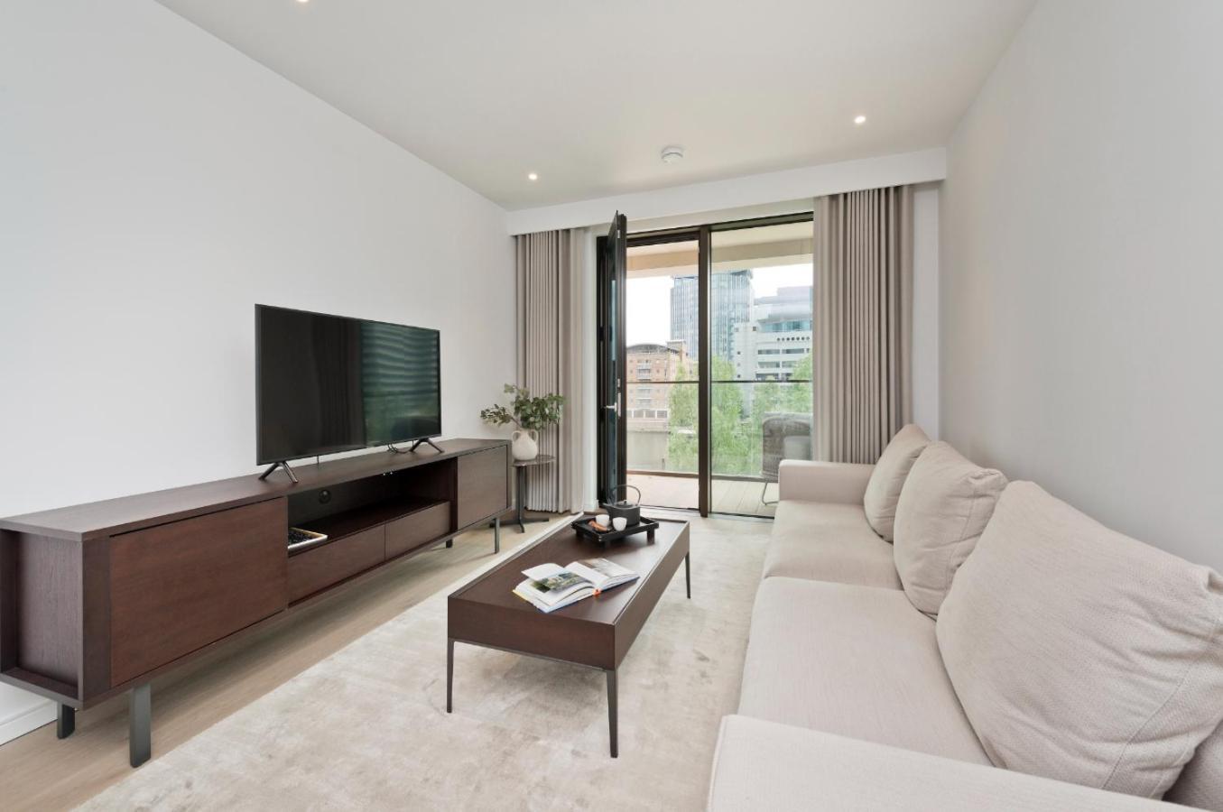 Elegant And Modern Apartments In Canary Wharf Right Next To Thames London Exterior photo